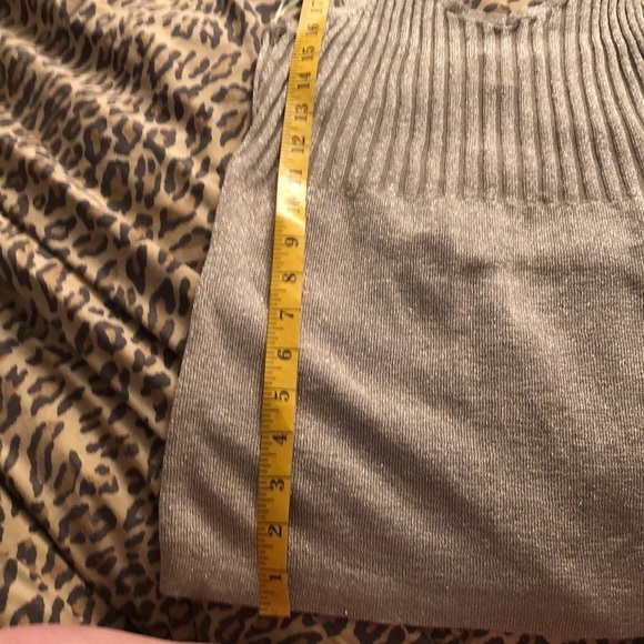 Micheal Kors size large gold v- neck camisole lightweight knit ribbed NWT - Picture 12 of 14